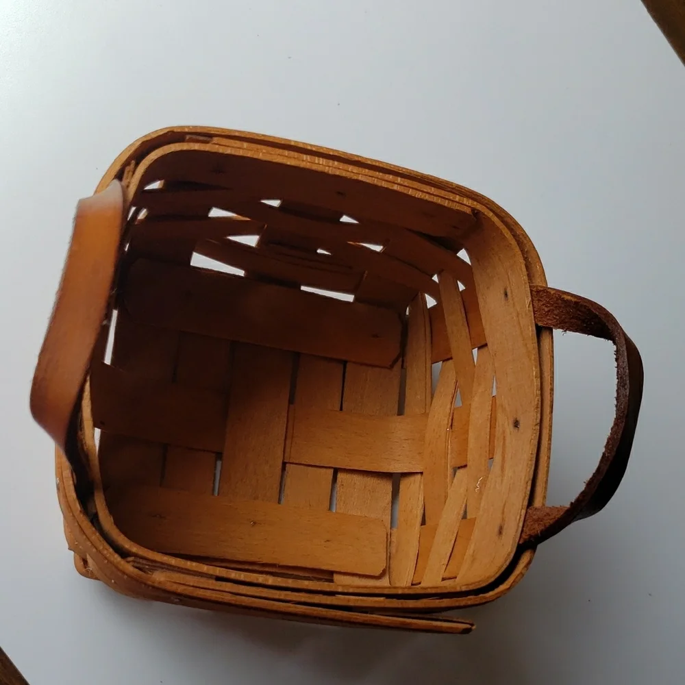 Longaberger Tan Accent Basket Handwoven Maple